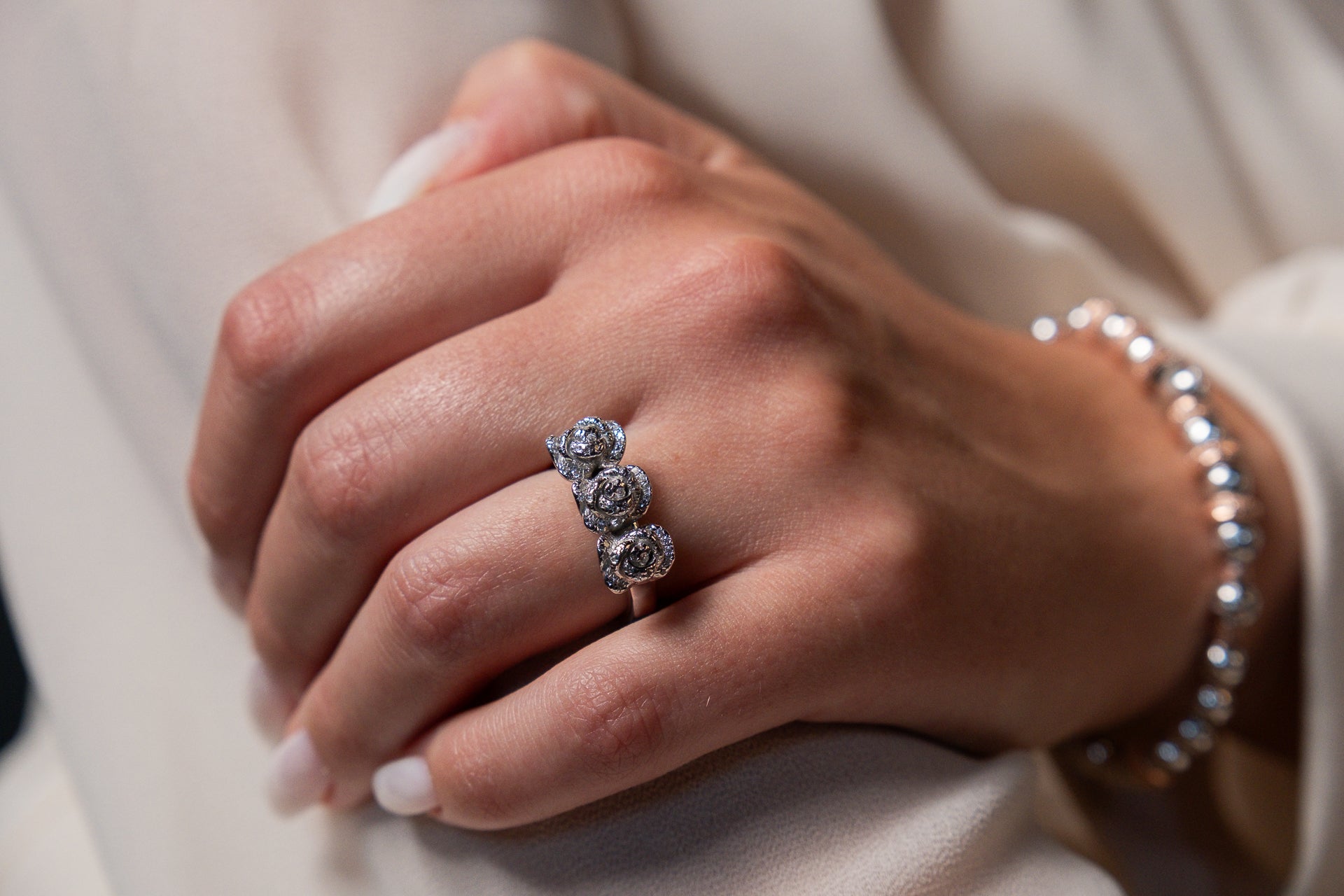 WOMEN'S RING ROSE COLLECTION SILVER THREE ROSES AND BRILLIANTS
