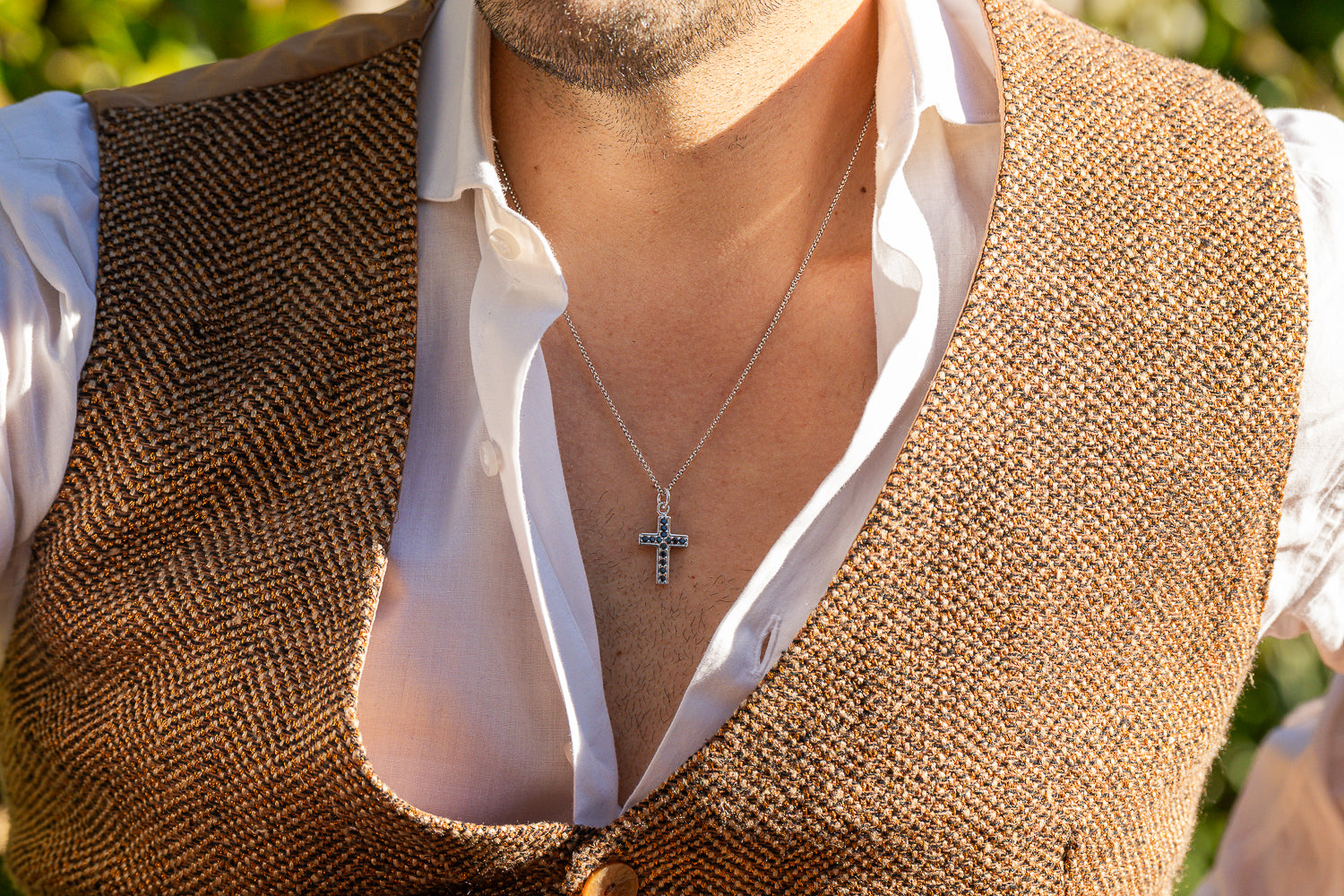 COLLANA UOMO COLLEZIONE CROSS IN ARGENTO E CROCE CON CRISTALLI NERI CM.50