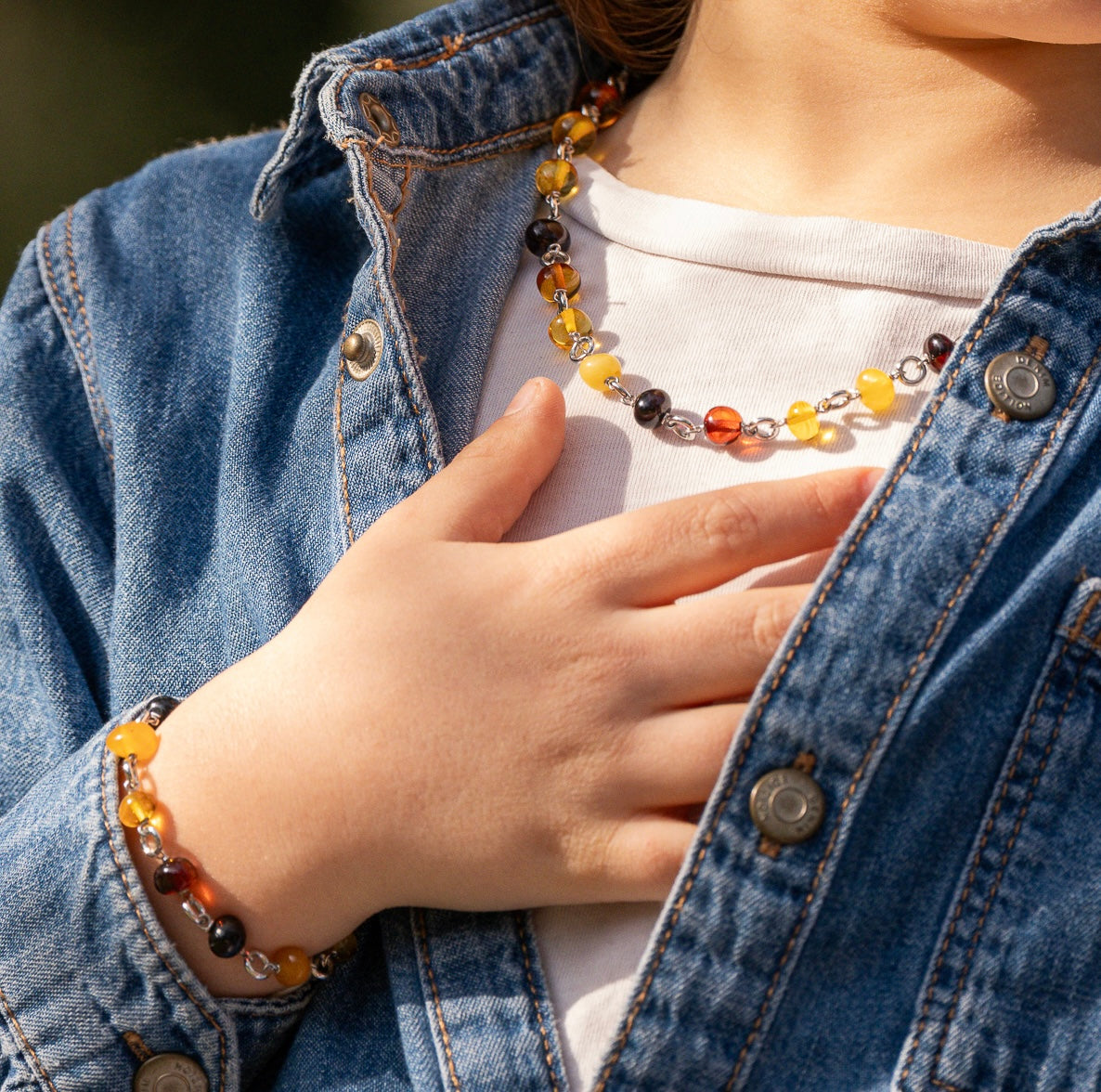 AMBER AND SILVER NUGGET NECKLACE FOR CHILDREN