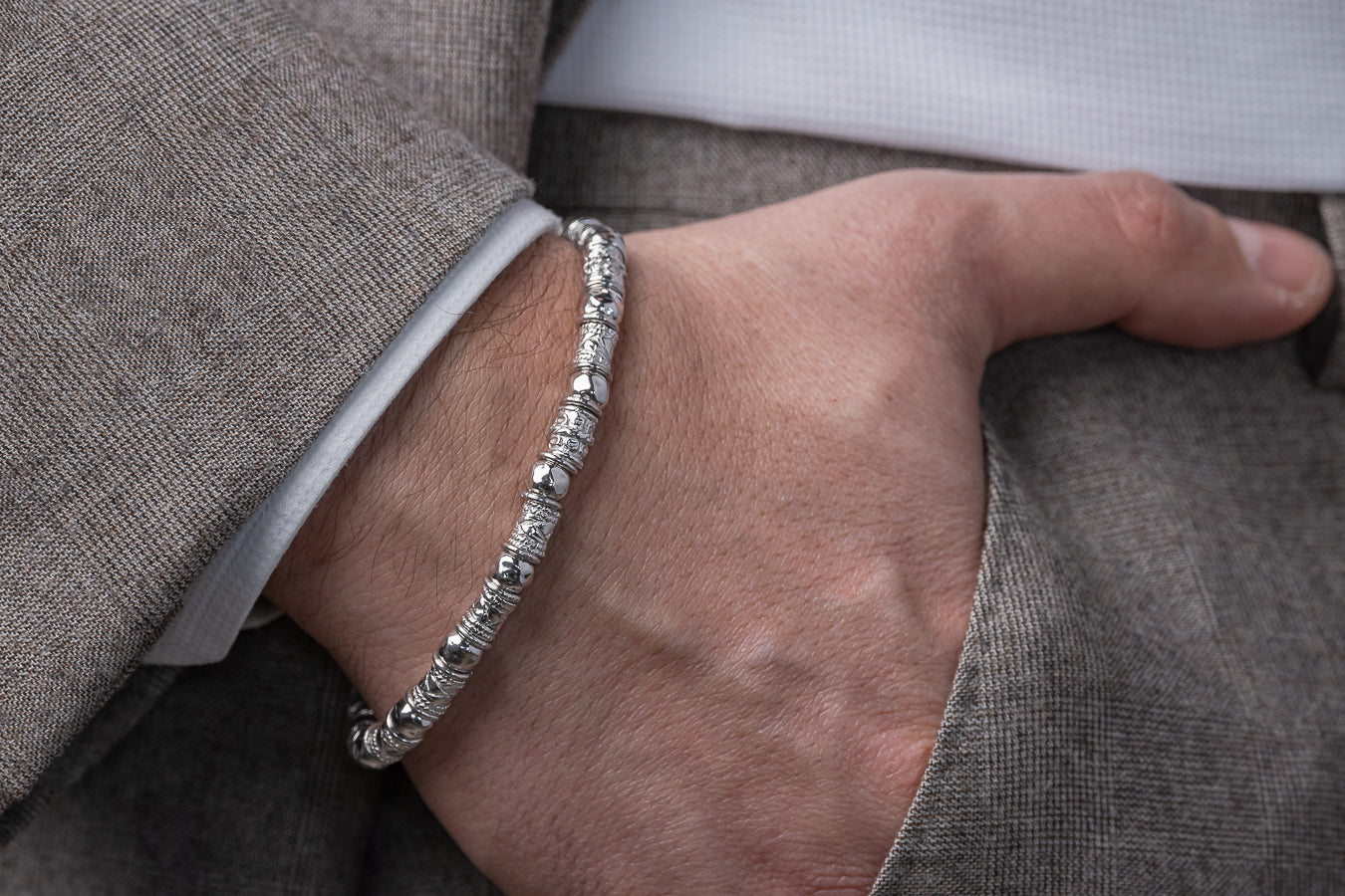 MEN'S SIENA BRACELET WITH SILVER BALLS AND BARRELS